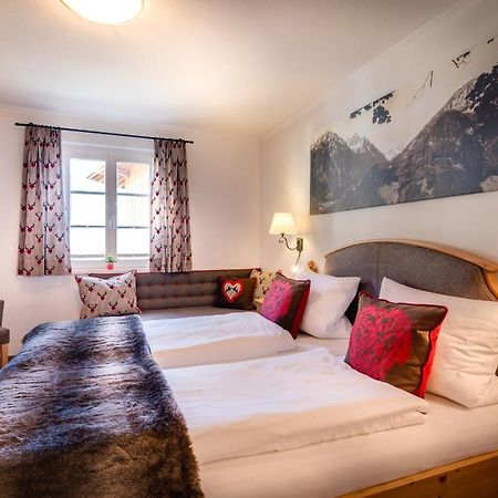 Wohlfuehl-Ferienwohnungen Schneider Bad Hindelang Buitenkant foto