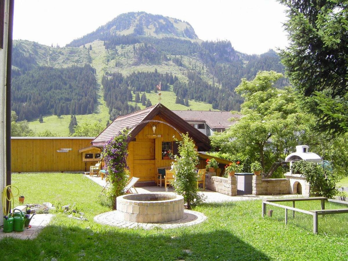 Wohlfuehl-Ferienwohnungen Schneider Bad Hindelang Buitenkant foto